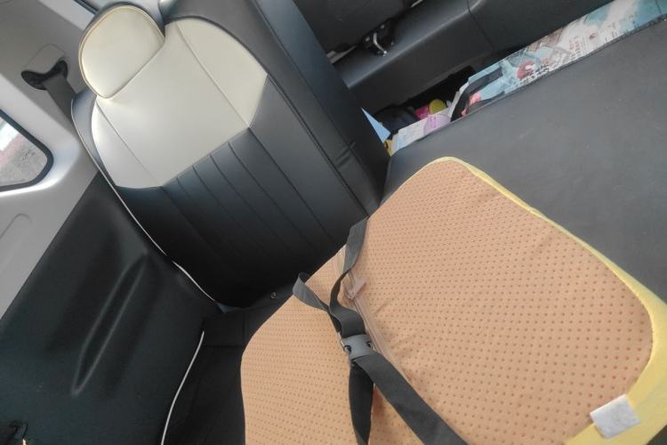 Used Geely Galaxy Panda 2024 200km Panda Kart Interior 4