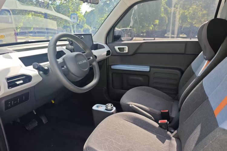 Used Geely Galaxy Panda 2024 Panda Mini 200km Longteng PRO Edition Interior 4