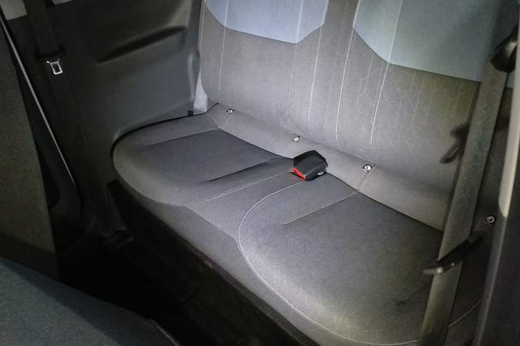 Used Geely Galaxy Panda 2024 Panda Mini 200km Endurance Bear Interior 4