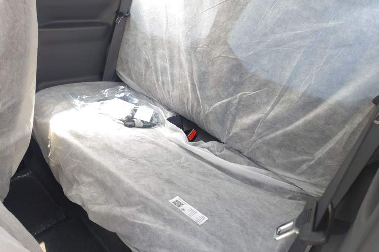 Used Geely Galaxy Panda 2024 Panda Mini 200km Endurance Bear Interior 4