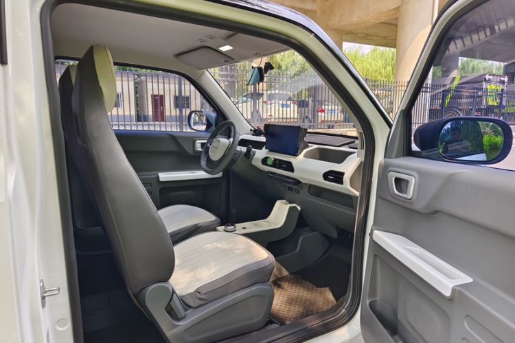 Used Geely Galaxy Panda 2024 200km Panda Kart Interior 5