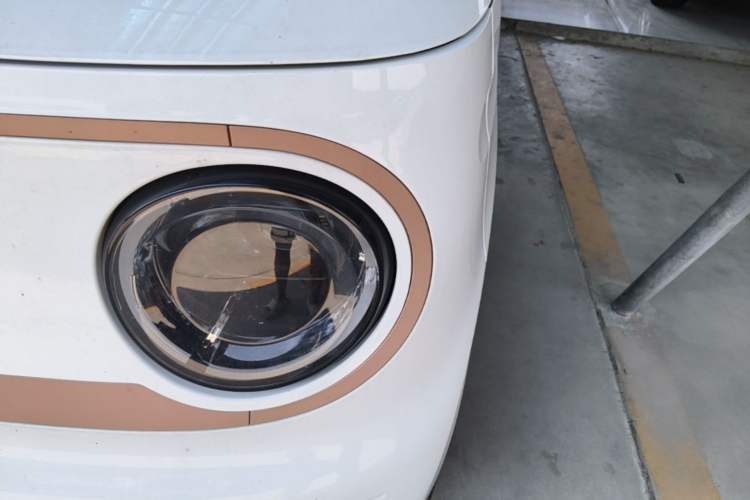Used Geely Galaxy Panda 2024 Panda Mini 200km Endurance Bear Left Front Headlight