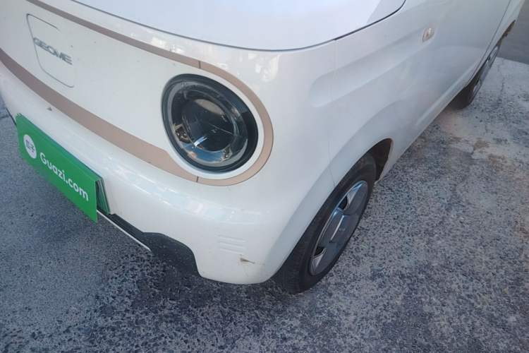 Used Geely Galaxy Panda 2024 Panda Mini 200km Endurance Bear Left Front Headlight