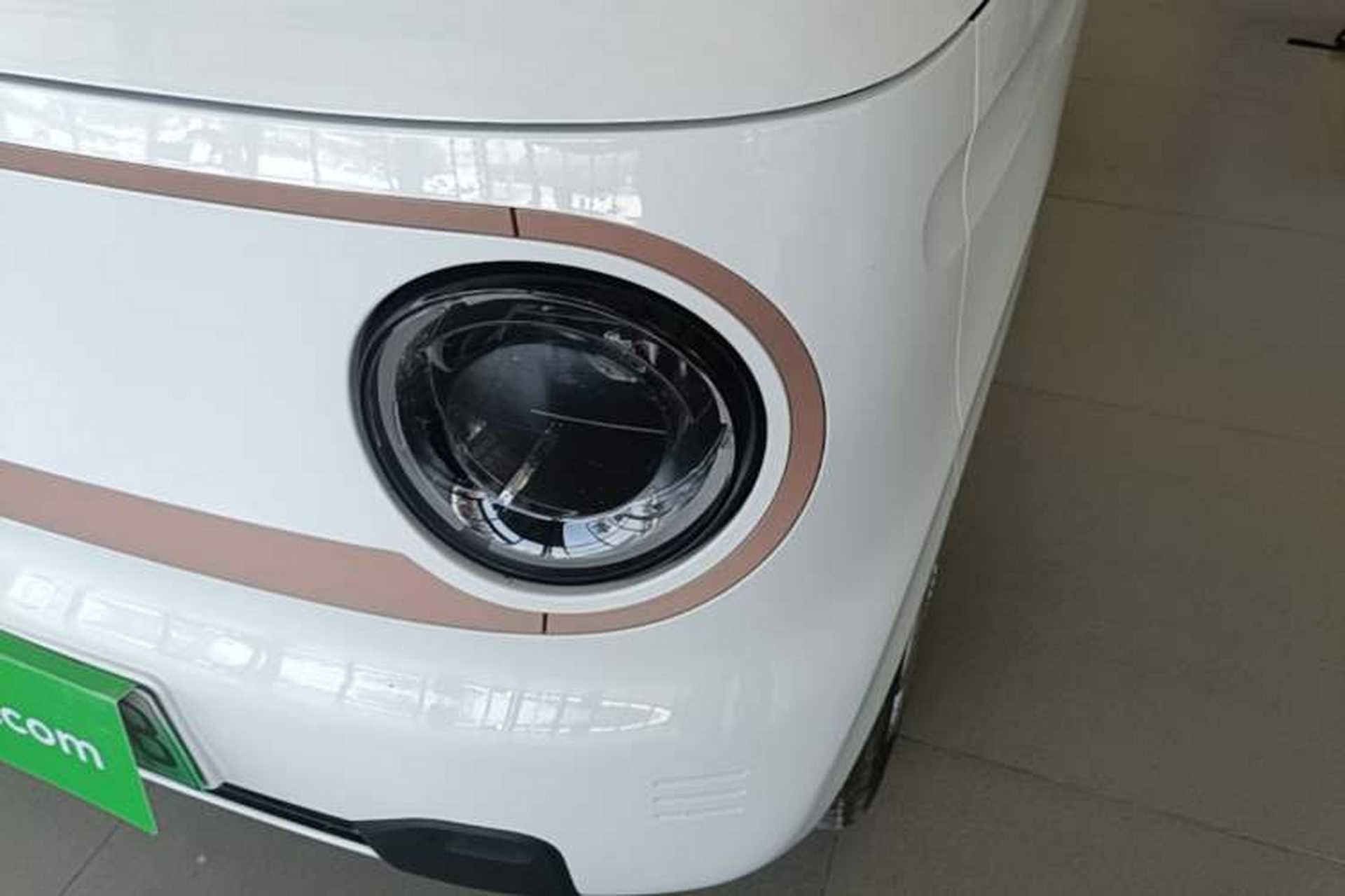 Used Geely Galaxy Panda 2024 Panda Mini 200km Endurance Bear Left Front Headlight