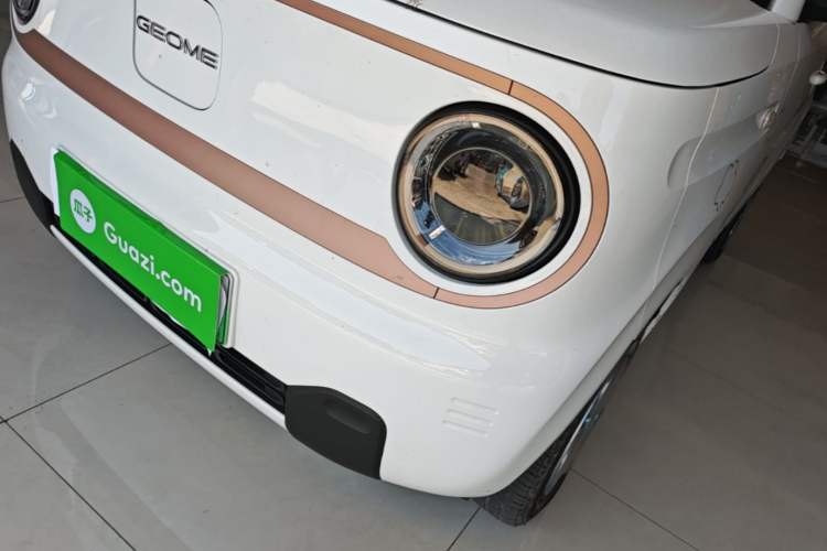 Used Geely Galaxy Panda 2024 Panda Mini 200km Endurance Bear Left Front Headlight