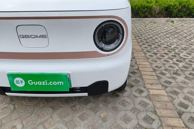 Used Geely Galaxy Panda 2024 Panda Mini 200km Endurance Bear Left Front Headlight