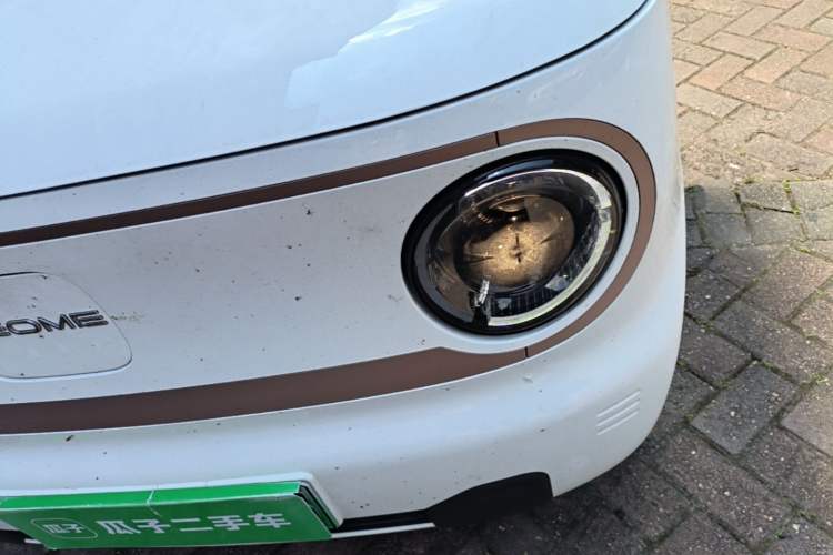 Used Geely Galaxy Panda 2024 Panda Mini 200km Endurance Bear Left Front Headlight