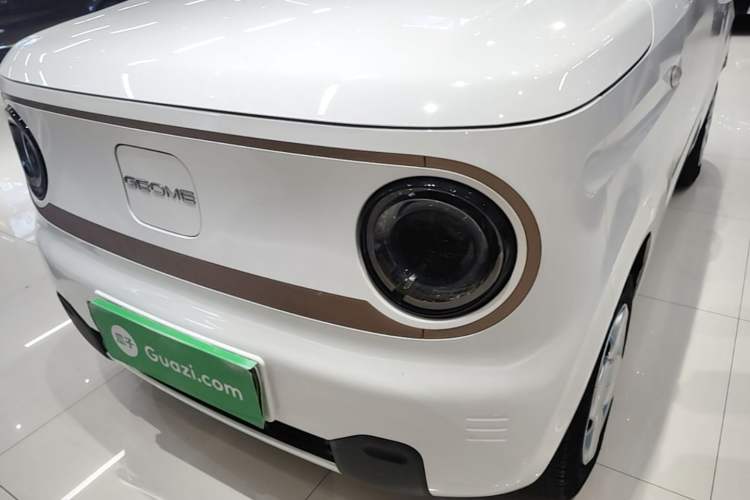 Used Geely Galaxy Panda 2024 Panda Mini 200km Endurance Bear Left Front Headlight