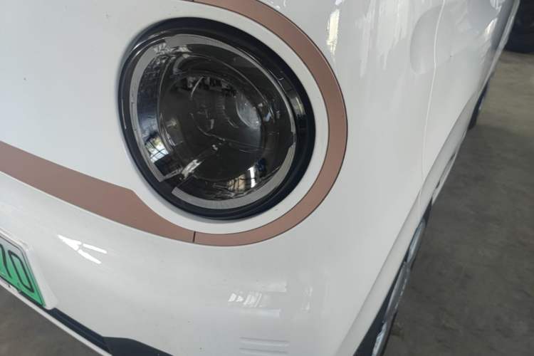 Used Geely Galaxy Panda 2024 Panda Mini 200km Endurance Bear Left Front Headlight