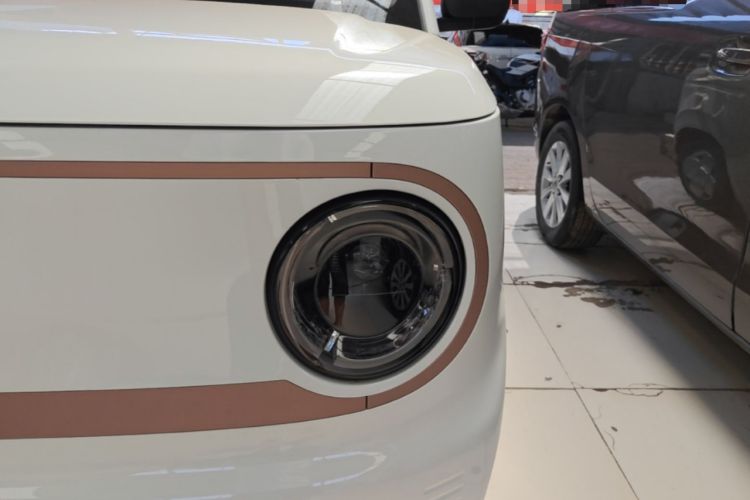 Used Geely Galaxy Panda 2024 Panda Mini 200km Endurance Bear Left Front Headlight