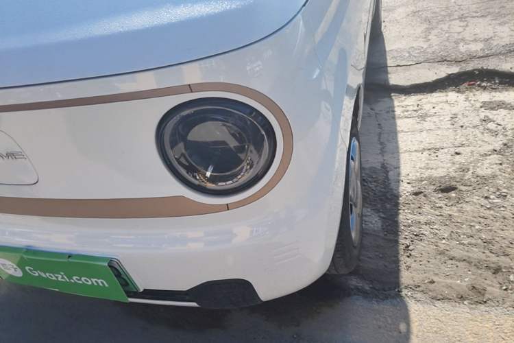 Used Geely Galaxy Panda 2024 Panda Mini 200km Endurance Bear Left Front Headlight