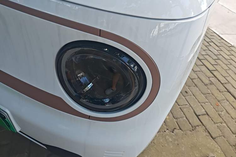 Used Geely Galaxy Panda 2024 Panda Mini 200km Endurance Bear Left Front Headlight