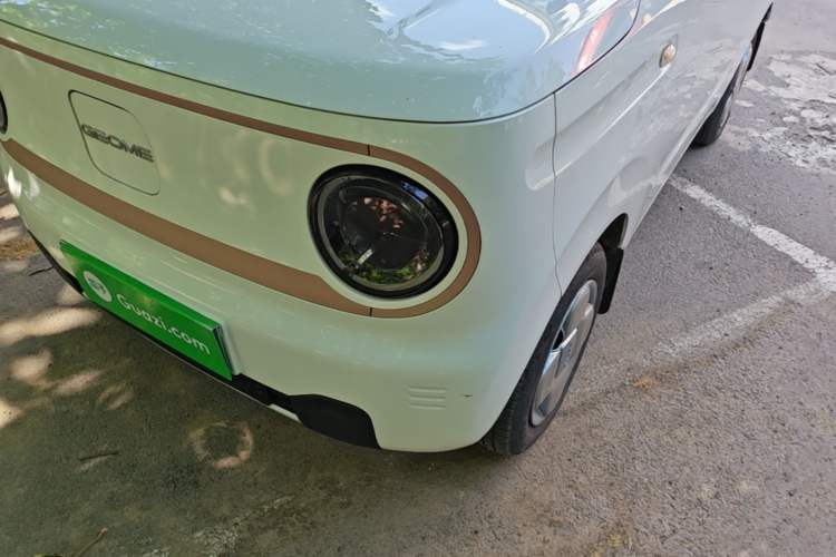 Used Geely Galaxy Panda 2024 Panda Mini 200km Endurance Bear Left Front Headlight