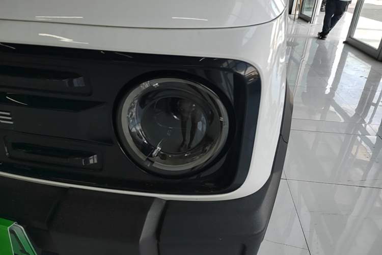 Used Geely Galaxy Panda 2024 200km Panda Rider Left Front Headlight