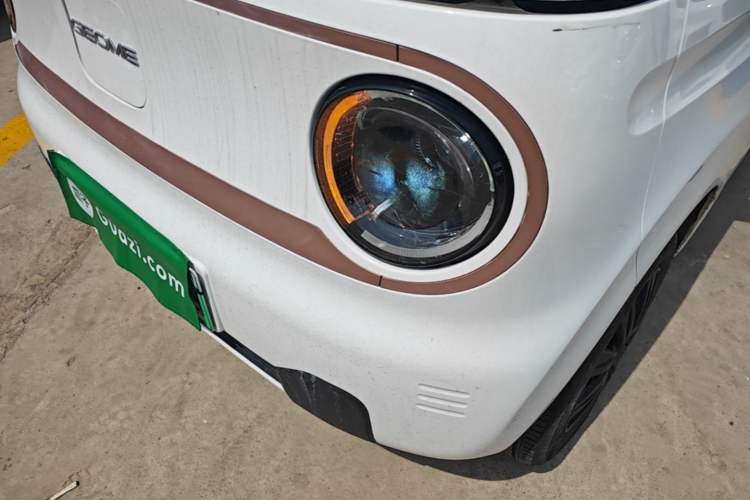 Used Geely Galaxy Panda 2024 Panda Mini 200km Endurance Bear Left Front Headlight
