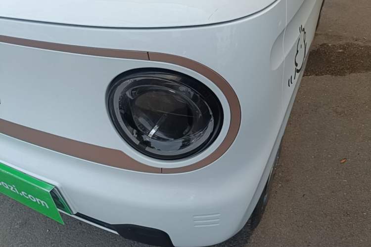 Used Geely Galaxy Panda 2024 Panda Mini 200km Endurance Bear Left Front Headlight