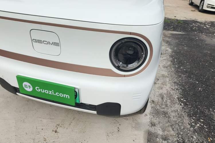 Used Geely Galaxy Panda 2024 Panda Mini 200km Endurance Bear Left Front Headlight