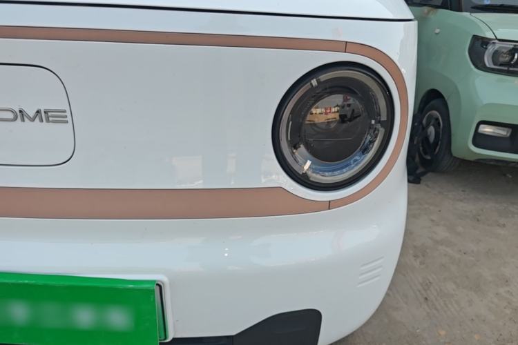 Used Geely Galaxy Panda 2024 Panda Mini 200km Endurance Bear Left Front Headlight