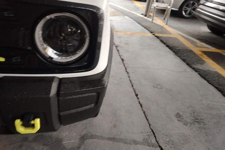 Used Geely Galaxy Panda 2024 Panda Mini 200km Endurance Bear Left Front Headlight