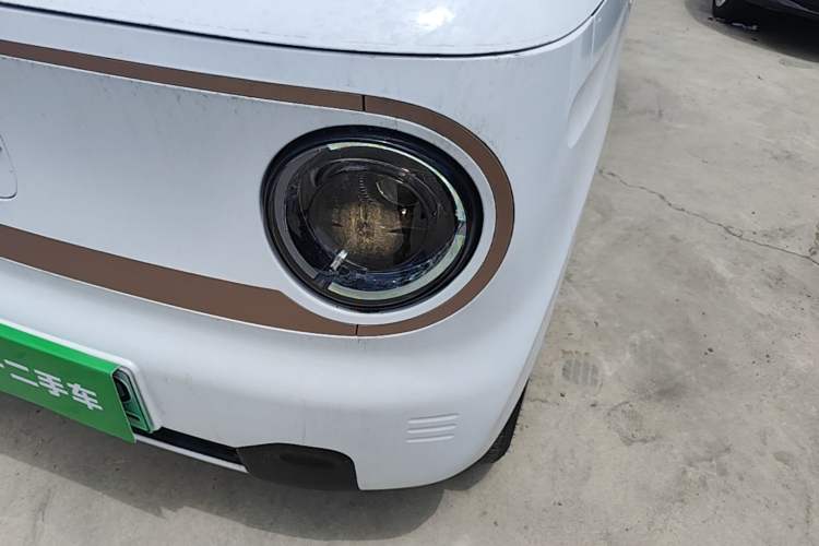 Used Geely Galaxy Panda 2024 Panda Mini 200km Endurance Bear Left Front Headlight