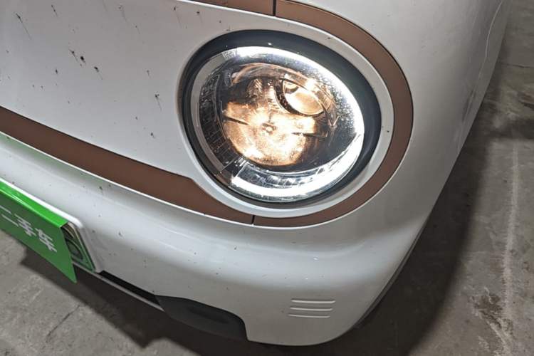 Used Geely Galaxy Panda 2024 Panda Mini 200km Endurance Bear Left Front Headlight