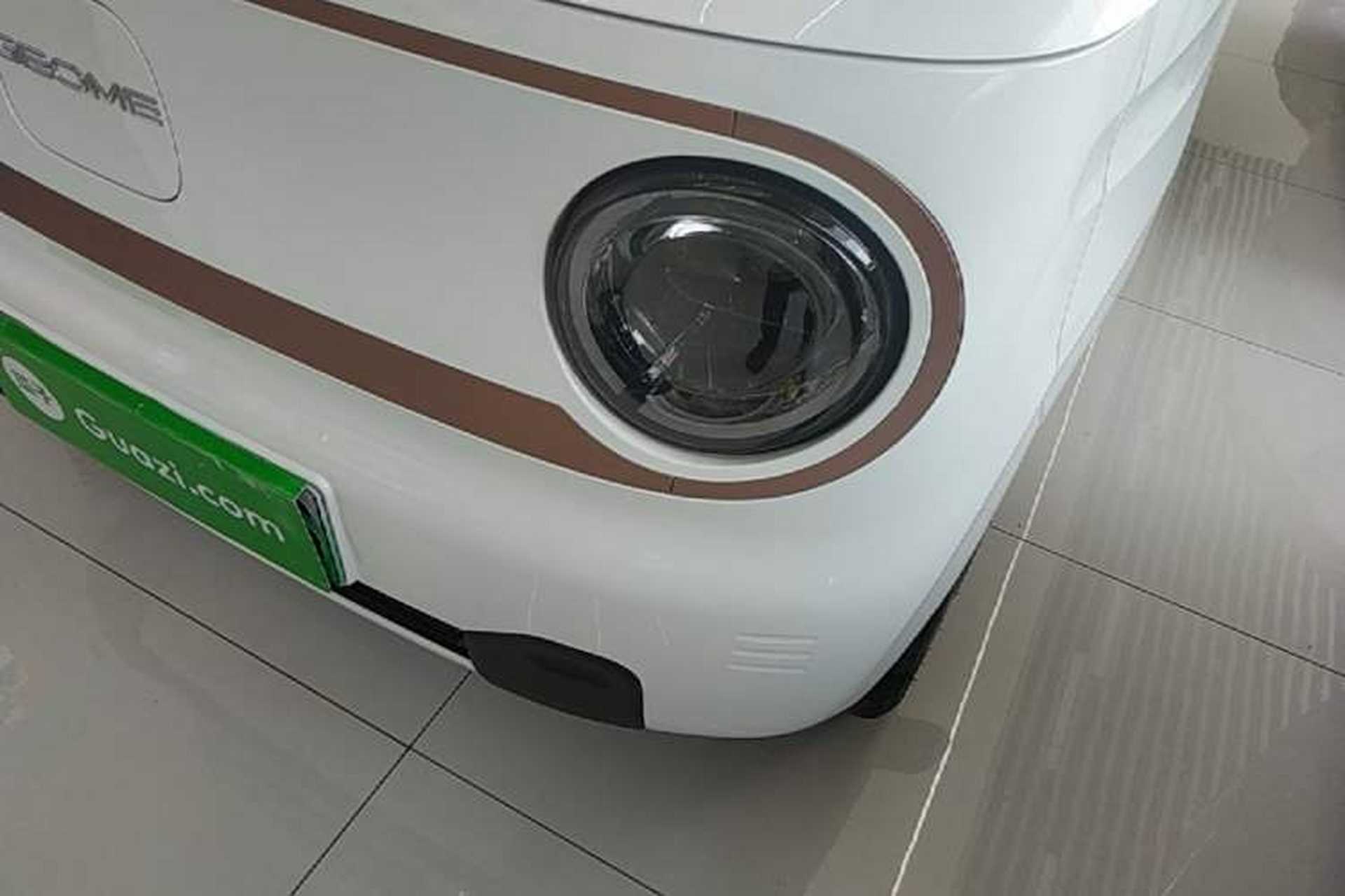 Used Geely Galaxy Panda 2024 Panda Mini 200km Endurance Bear Left Front Headlight