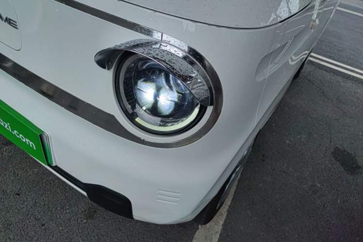 Used Geely Galaxy Panda 2024 Panda Mini 200km Endurance Bear Left Front Headlight