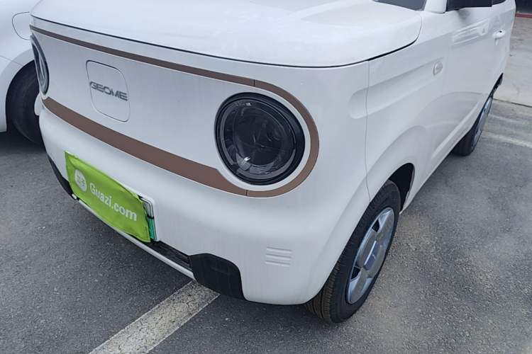 Used Geely Galaxy Panda 2024 Panda Mini 200km Endurance Bear Left Front Headlight