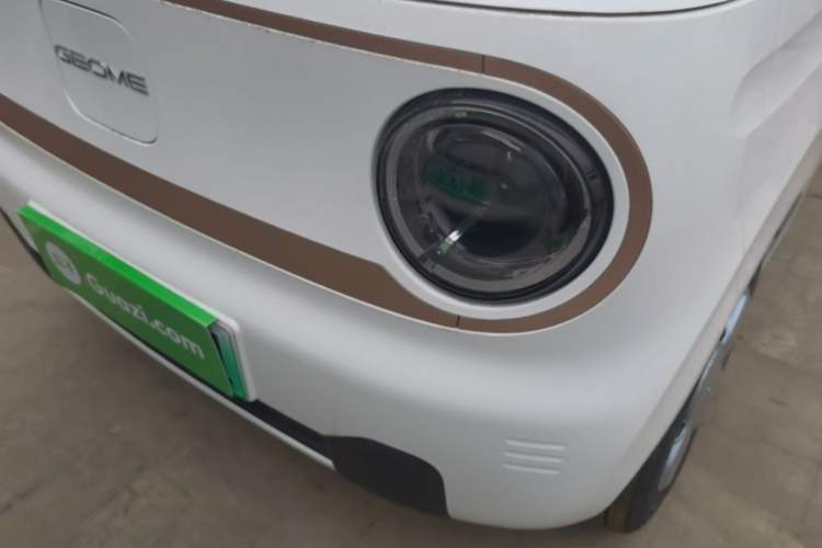 Used Geely Galaxy Panda 2024 Panda Mini 200km Endurance Bear Left Front Headlight