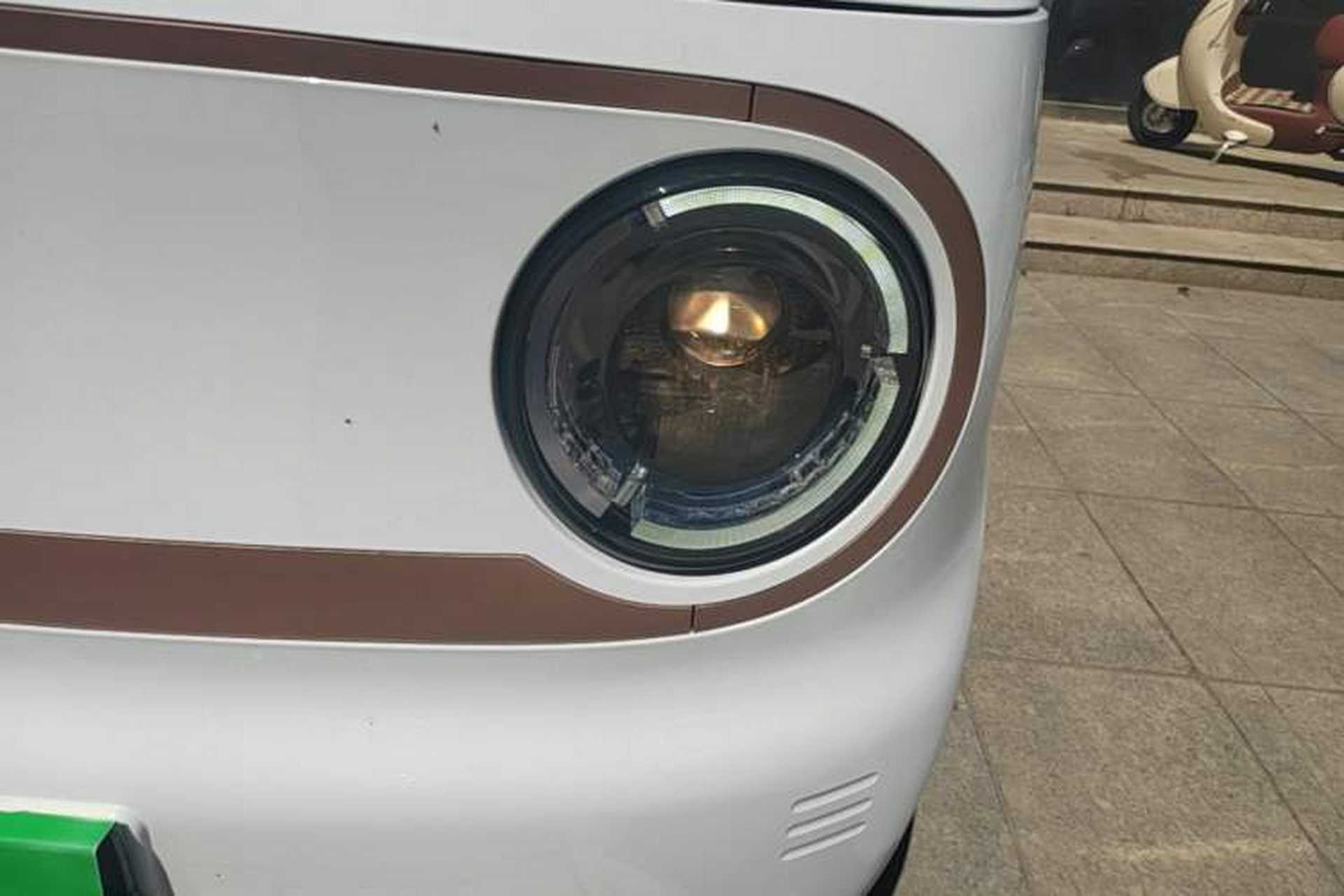 Used Geely Galaxy Panda 2024 Panda Mini 200km Endurance Bear Left Front Headlight