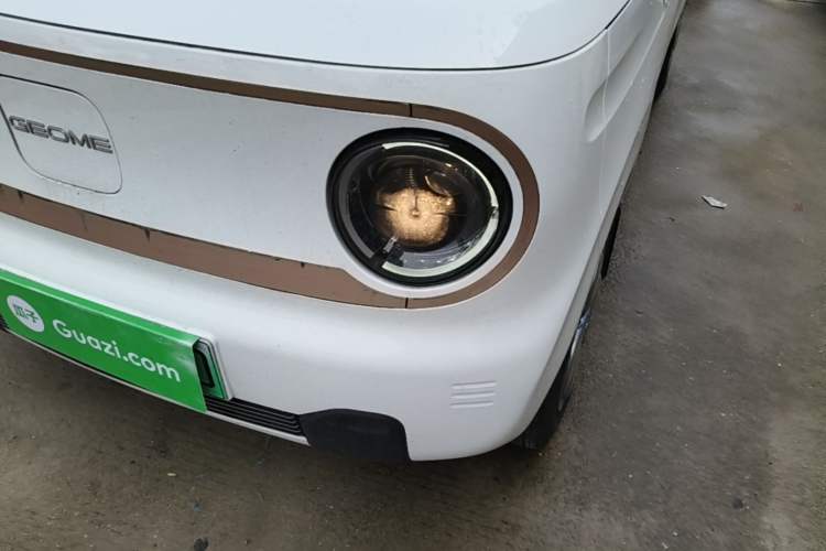 Used Geely Galaxy Panda 2024 Panda Mini 200km Endurance Bear Left Front Headlight