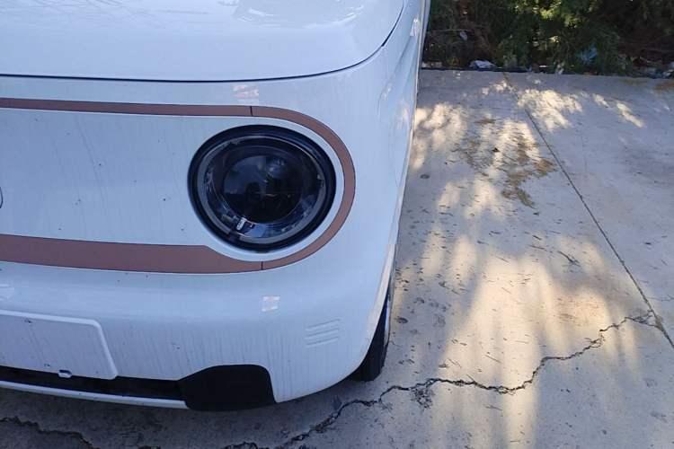 Used Geely Galaxy Panda 2024 Panda Mini 200km Endurance Bear Left Front Headlight