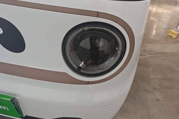Used Geely Galaxy Panda 2024 Panda Mini 200km Endurance Bear Left Front Headlight
