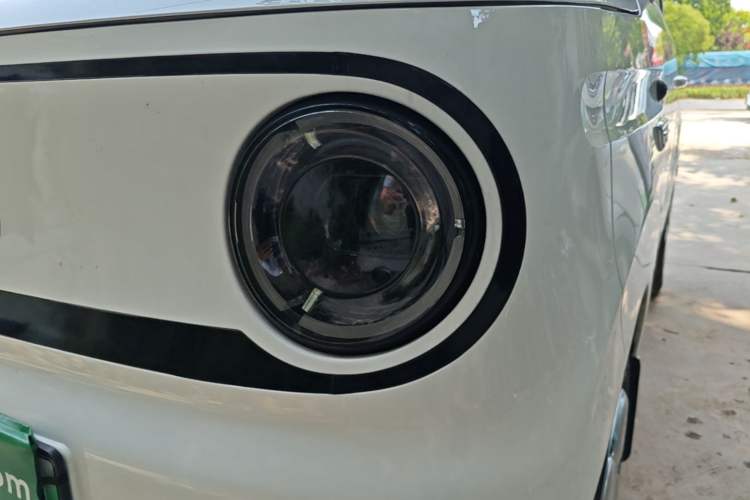 Used Geely Galaxy Panda 2024 Panda Mini 200km Endurance Bear Left Front Headlight