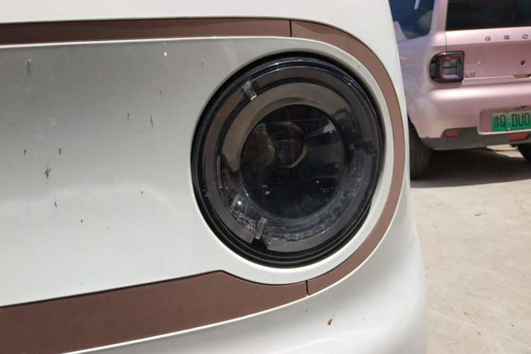 Used Geely Galaxy Panda 2024 Panda Mini 200km Endurance Bear Left Front Headlight