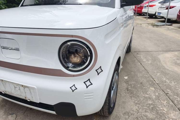 Used Geely Galaxy Panda 2024 Panda Mini 200km Endurance Bear Left Front Headlight