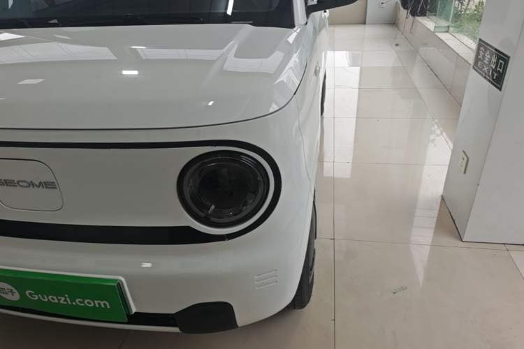 Used Geely Galaxy Panda 2024 Panda Mini 200km Endurance Bear Left Front Headlight