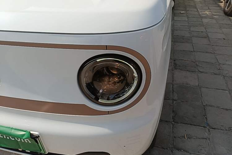 Used Geely Galaxy Panda 2024 Panda Mini 200km Endurance Bear Left Front Headlight