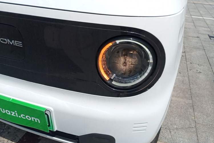 Used Geely Galaxy Panda 2024 Panda Mini 200km Endurance Bear Left Front Headlight