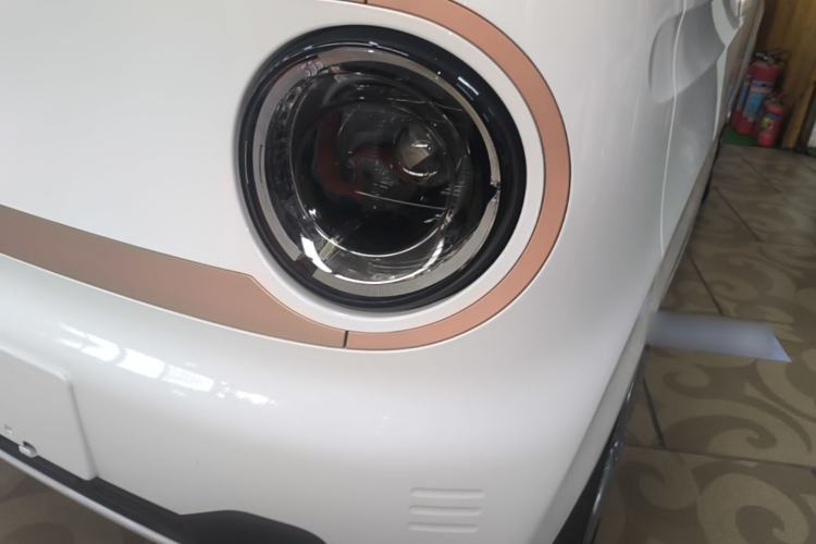 Used Geely Galaxy Panda 2024 Panda Mini 200km Endurance Bear Left Front Headlight