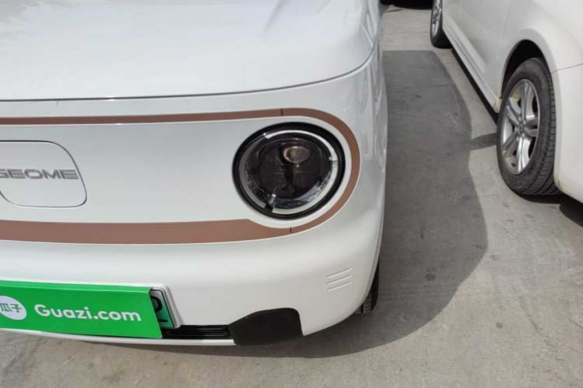 Used Geely Galaxy Panda 2024 Panda Mini 200km Endurance Bear Left Front Headlight