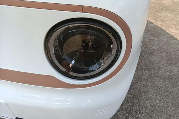 Used Geely Galaxy Panda 2024 Panda Mini 200km Dragon Edition Left Front Headlight