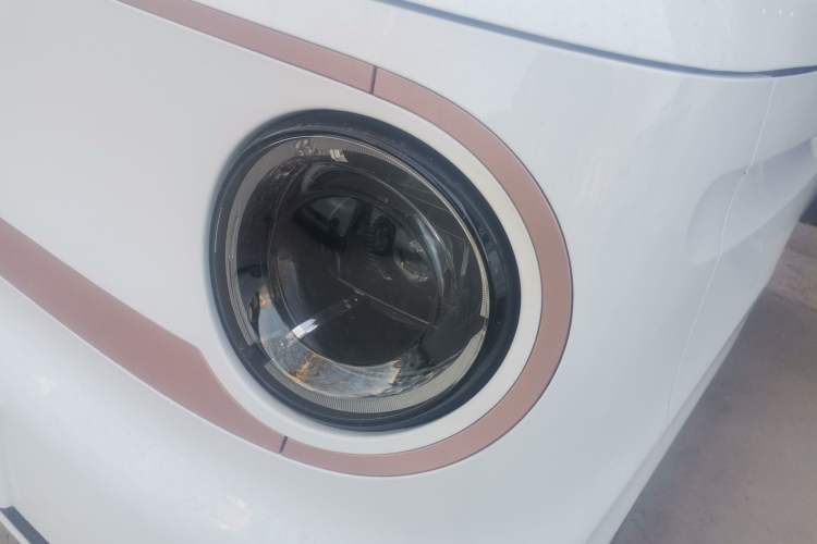 Used Geely Galaxy Panda 2024 Panda Mini 200km Endurance Bear Left Front Headlight