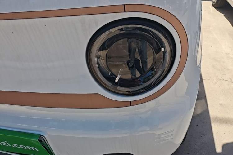 Used Geely Galaxy Panda 2024 Panda Mini 200km Endurance Bear Left Front Headlight