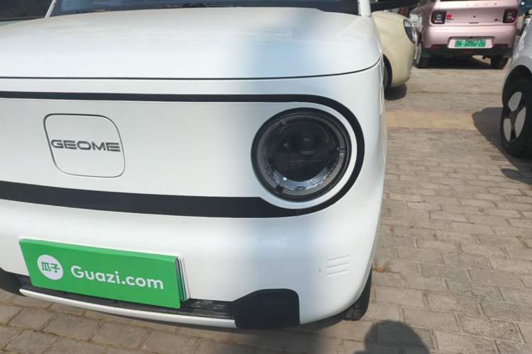 Used Geely Galaxy Panda 2024 Panda Mini 200km Endurance Bear Left Front Headlight