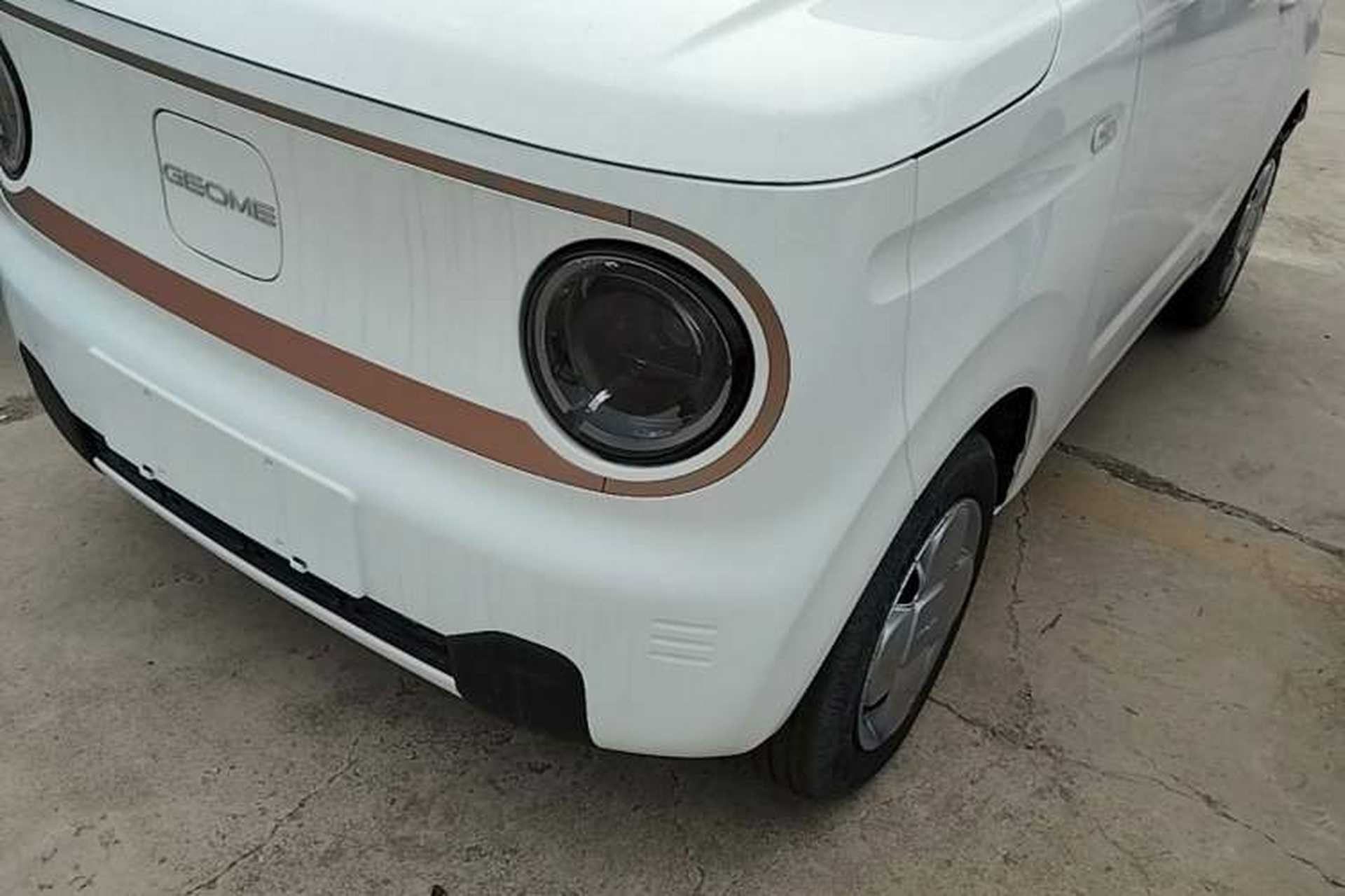 Used Geely Galaxy Panda 2024 Panda Mini 200km Endurance Bear Left Front Headlight