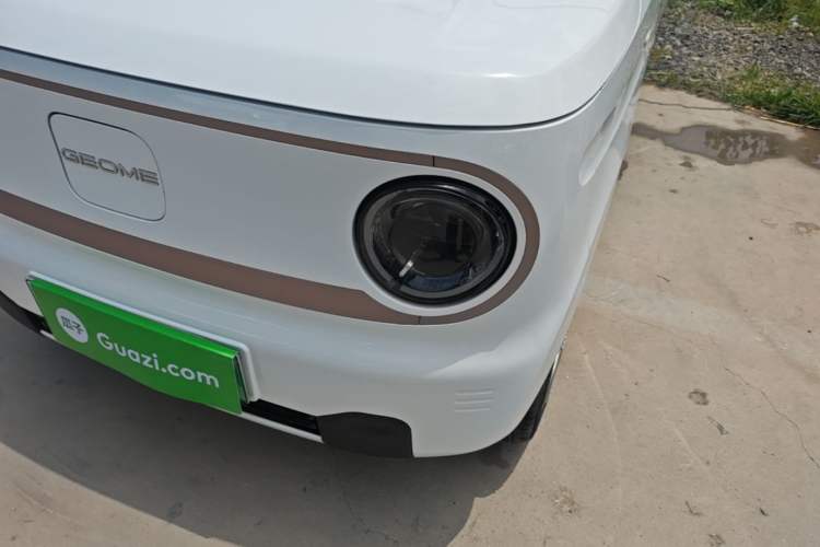 Used Geely Galaxy Panda 2024 Panda Mini 200km Endurance Bear Left Front Headlight