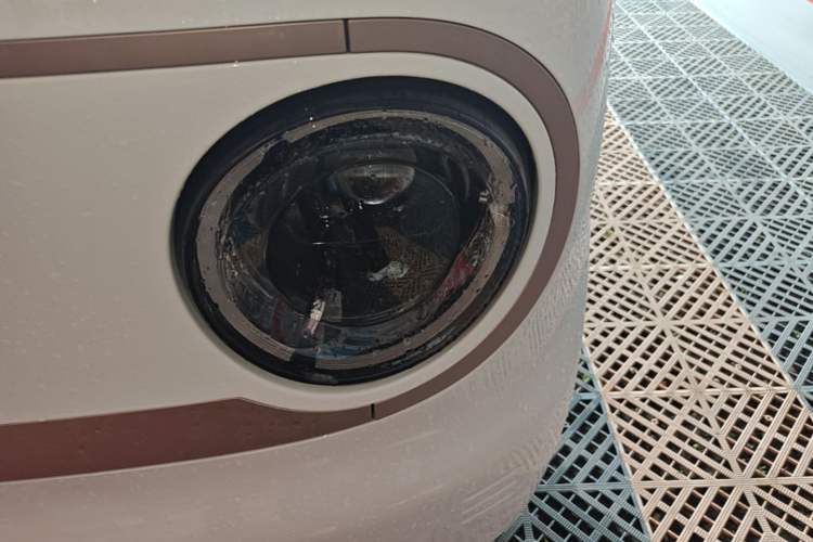 Used Geely Galaxy Panda 2024 Panda Mini 200km Endurance Bear Left Front Headlight