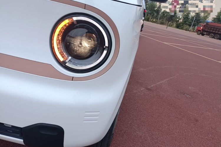 Used Geely Galaxy Panda 2024 Panda Mini 200km Endurance Bear Left Front Headlight