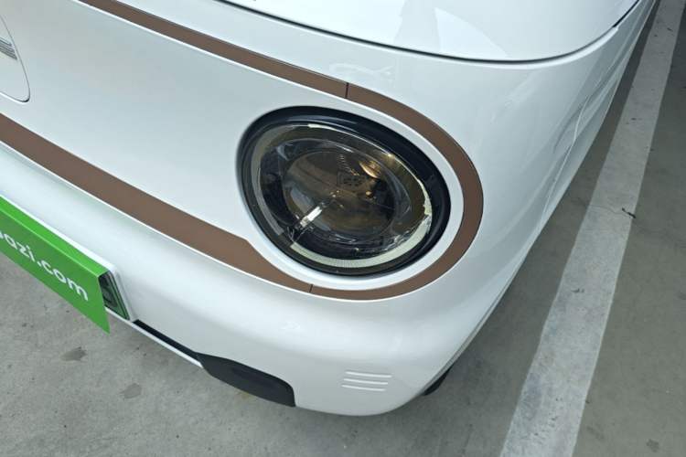 Used Geely Galaxy Panda 2024 Panda Mini 200km Endurance Bear Left Front Headlight